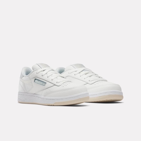 BRAND NEW girl boy unisex youth reebok club c tennis white leather shoes 4.5Y - Picture 1 of 8